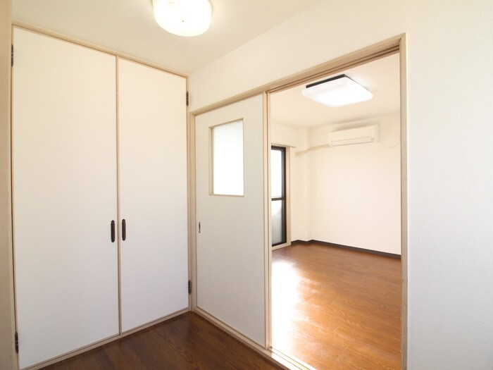 物件内観写真19　(居室)