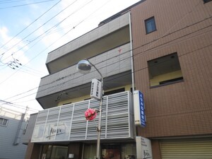 クリスタルコ－ト外観写真