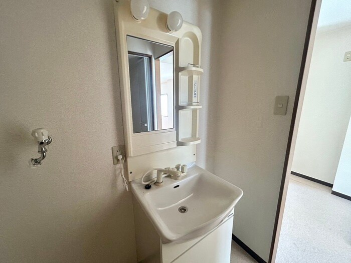 物件内観写真12　(洗面)