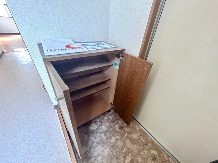 物件内観写真18　(靴箱)