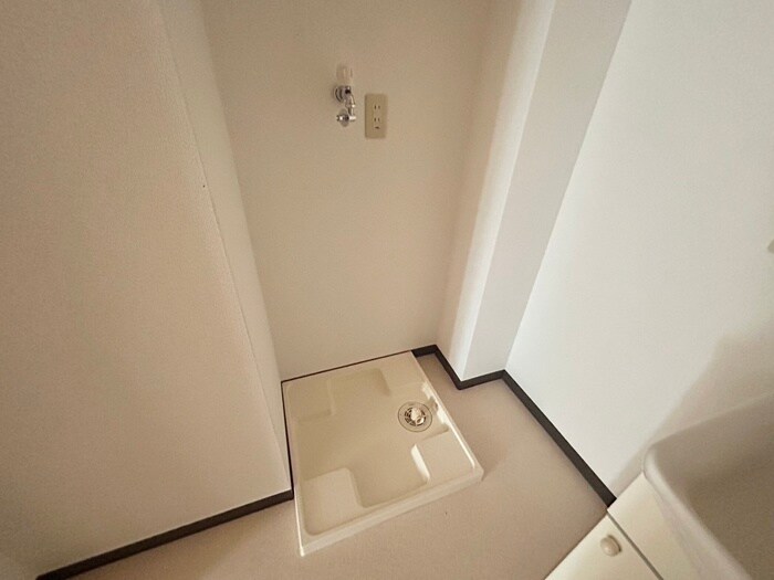 物件内観写真19　(洗濯機置場)