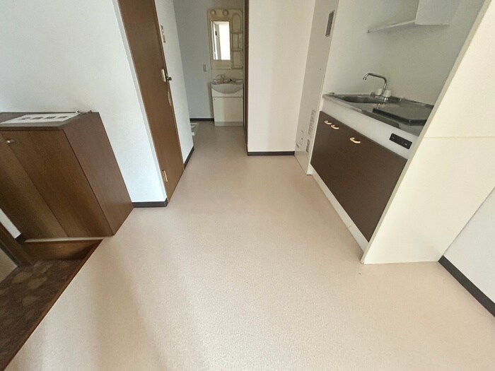 物件内観写真20　(廊下)