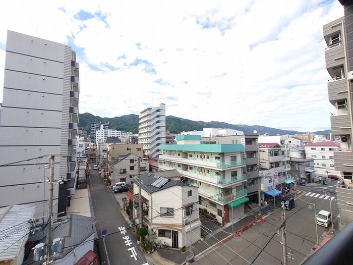 物件内観写真16　(室内からの展望)