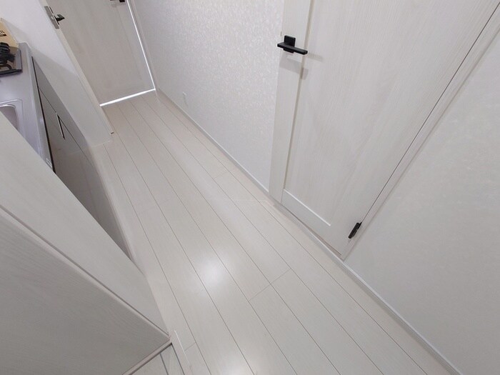 物件内観写真18　(廊下)