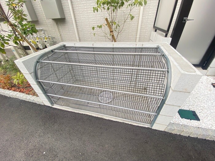 物件外観写真6　(建物設備)