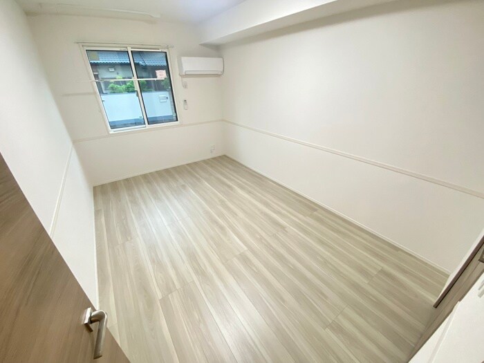 物件内観写真12　(居室)