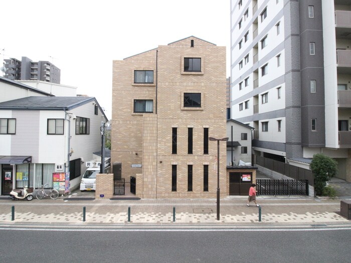 物件内観写真17　(室内からの展望)