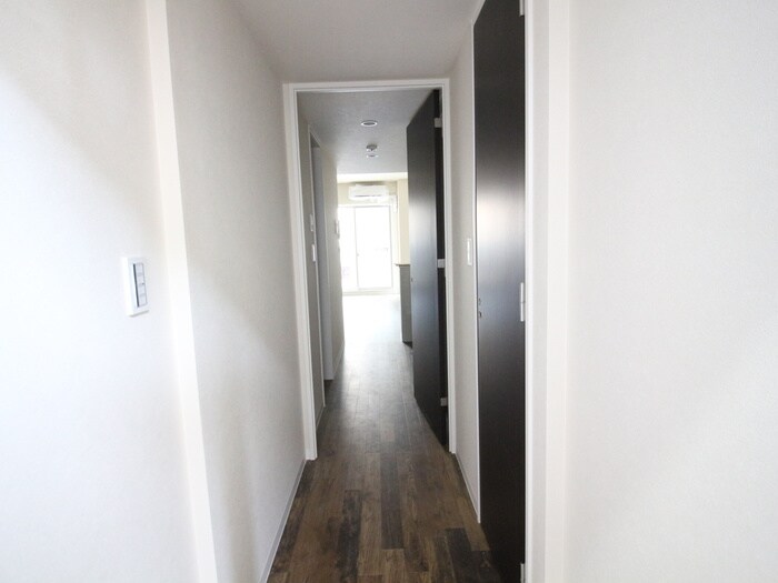 物件内観写真21　(廊下)