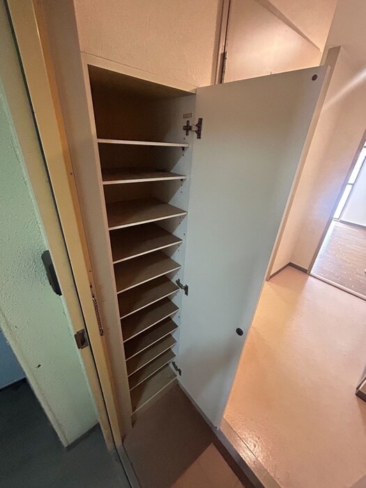 物件内観写真18　(靴箱)