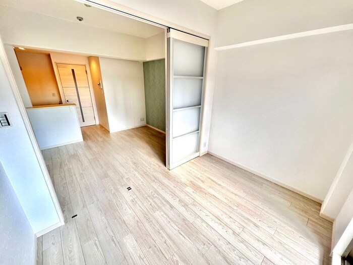 物件内観写真12　(居室)