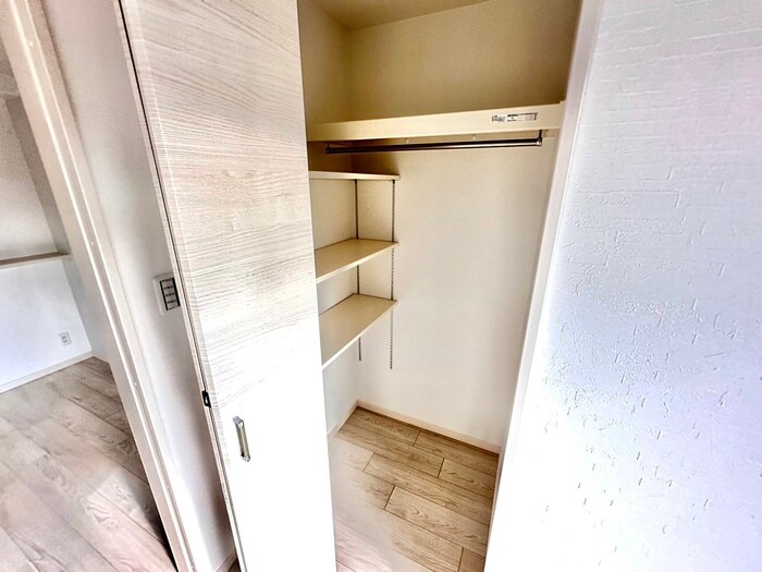 物件内観写真16　(収納)