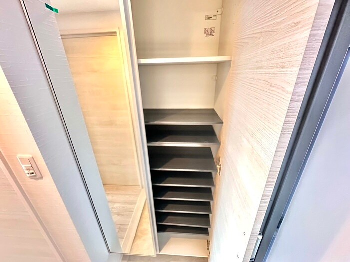 物件内観写真17　(靴箱)