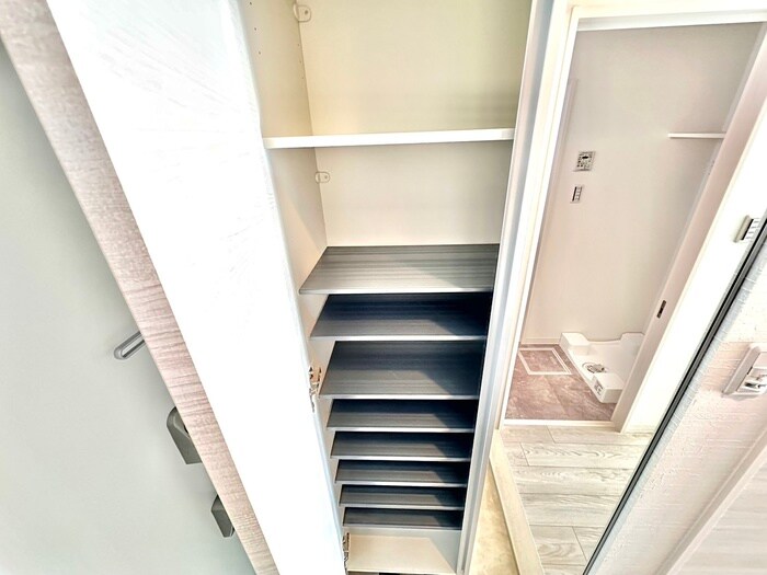 物件内観写真18　(靴箱)