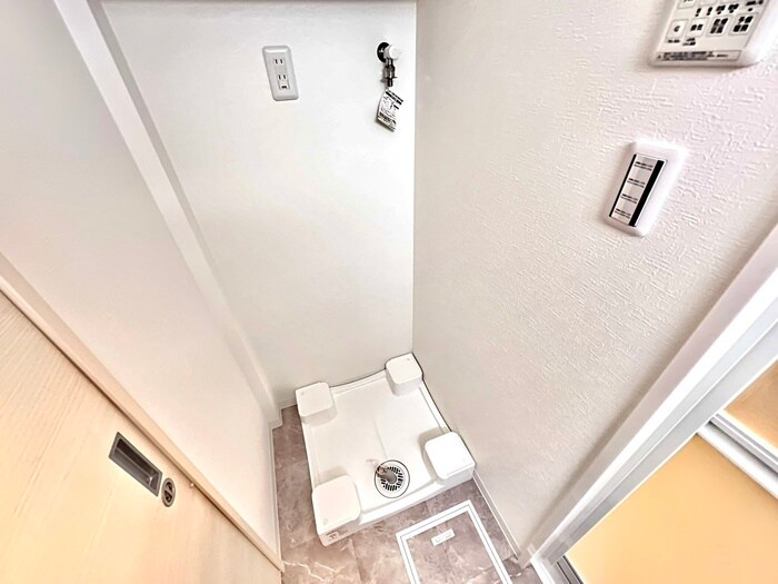 物件内観写真21　(洗濯機置場)