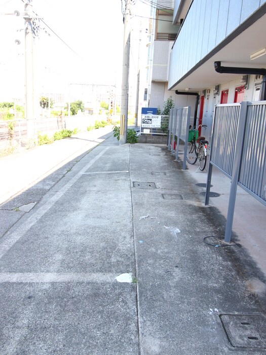 物件外観写真4　(駐車場)