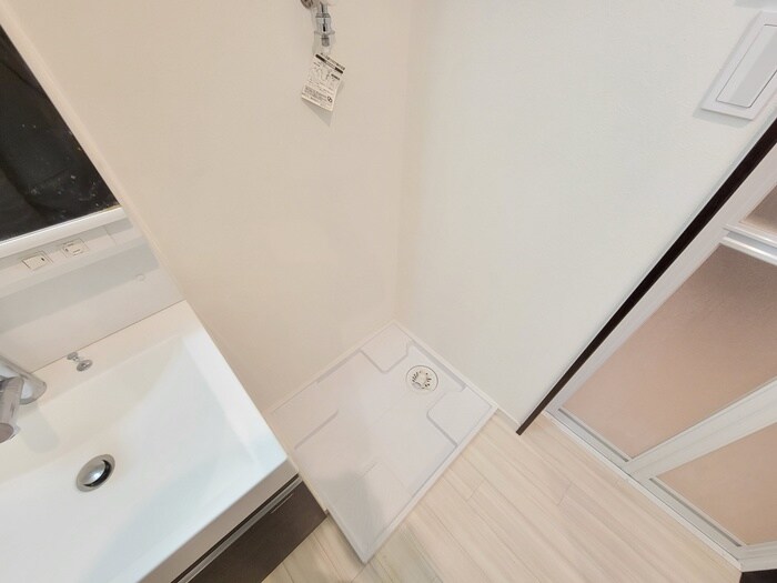 物件内観写真14　(洗濯機置場)