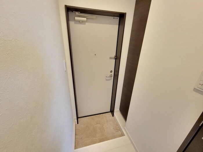 物件内観写真15　(玄関)