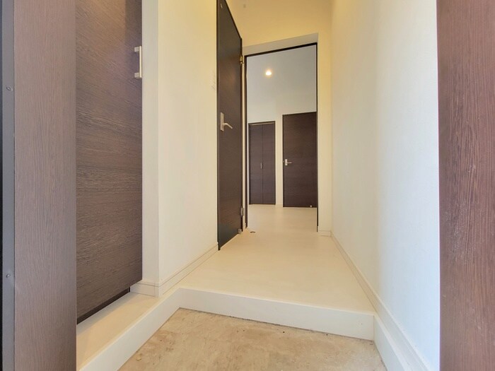 物件内観写真16　(廊下)