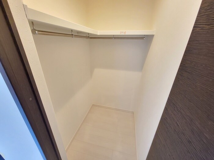 物件内観写真18　(収納)