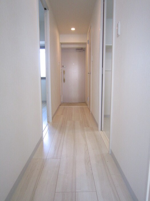 物件内観写真20　(廊下)