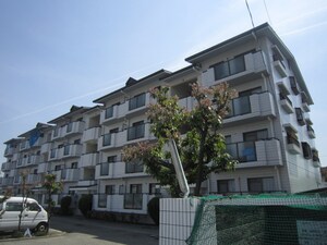 リバ－サイド栄紀外観写真