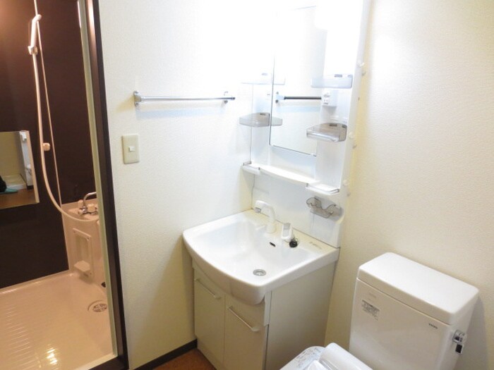 物件内観写真11　(洗面)