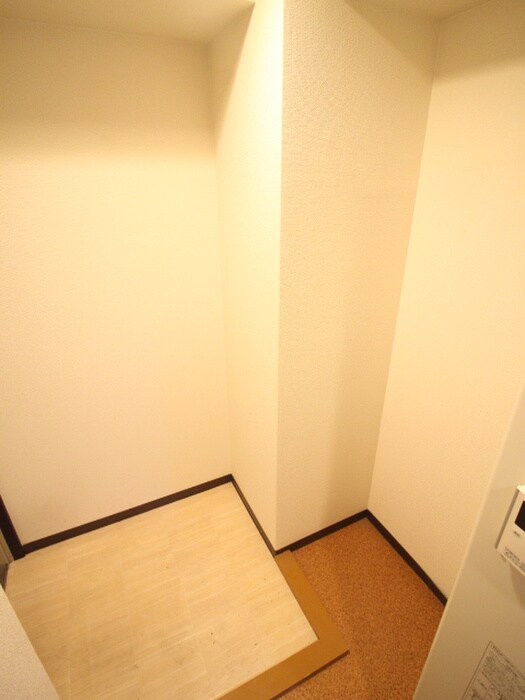 物件内観写真15　(玄関)