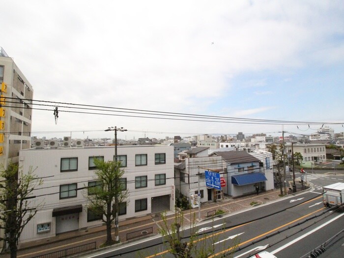 物件内観写真20　(室内からの展望)