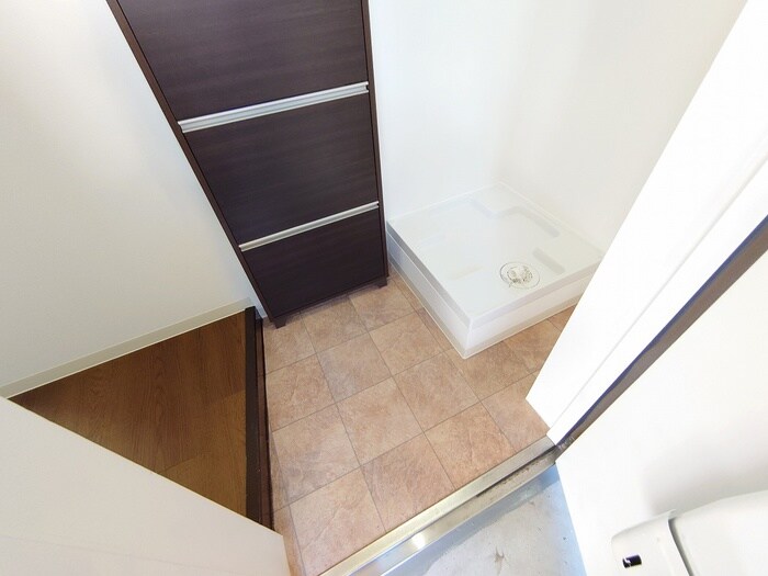 物件内観写真15　(玄関)