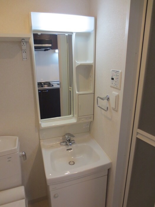 物件内観写真7　(洗面)