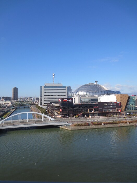 物件内観写真13　(室内からの展望)