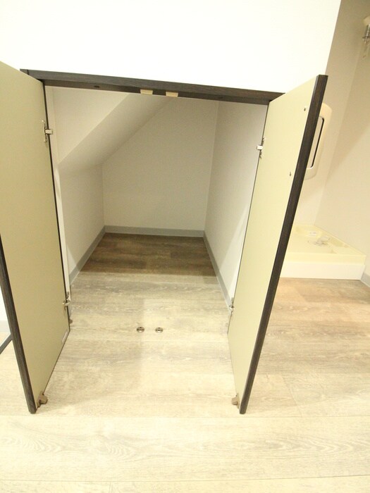 物件内観写真13　(収納)