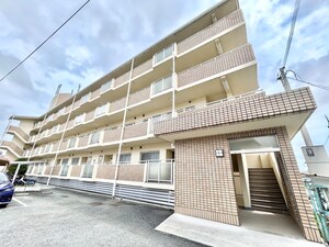 智関第３マンション外観写真