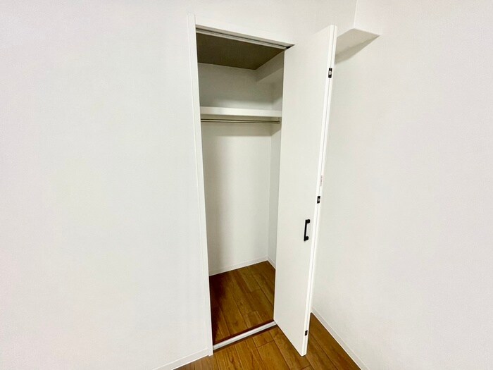 物件内観写真12　(収納)