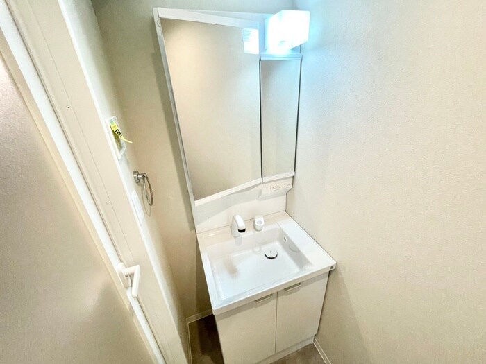 物件内観写真15　(洗面)