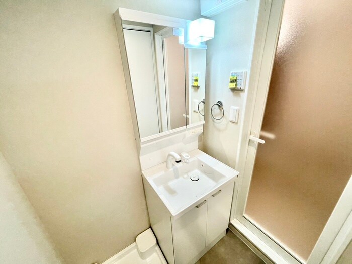 物件内観写真15　(洗面)