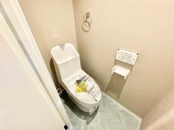 物件内観写真17　(トイレ)