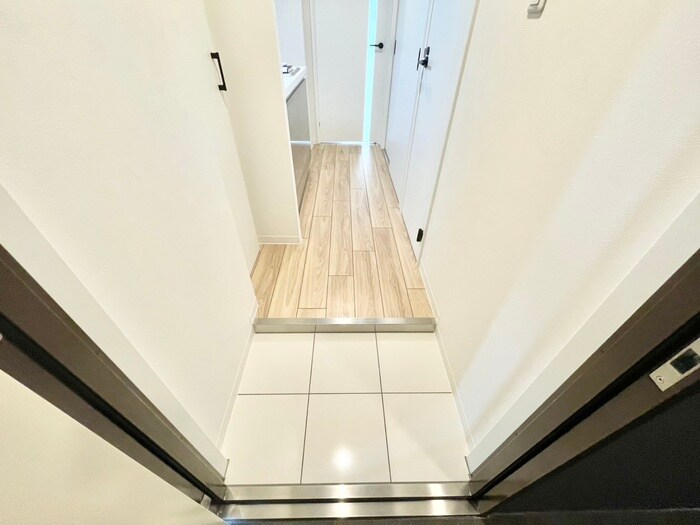 物件内観写真19　(玄関)