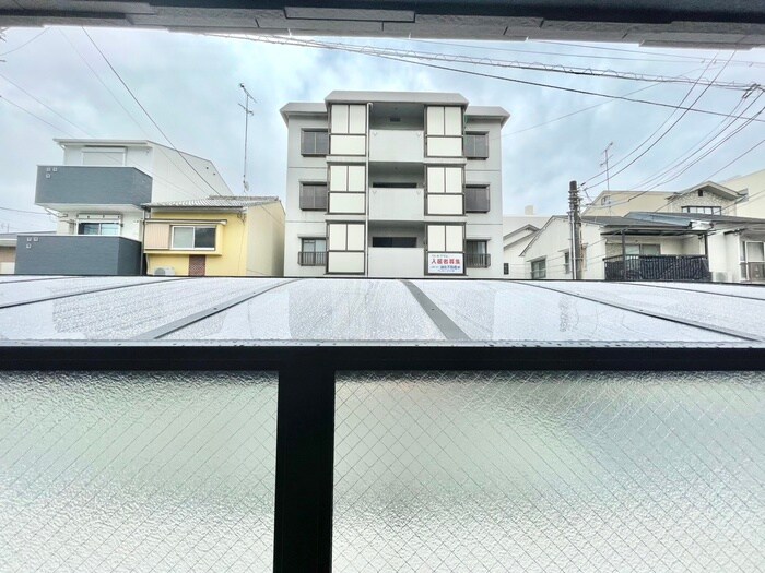 物件内観写真22　(室内からの展望)