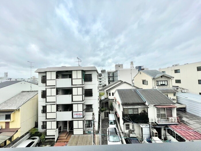 物件内観写真22　(室内からの展望)