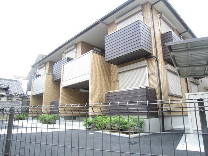 物件外観写真2　(外観写真)