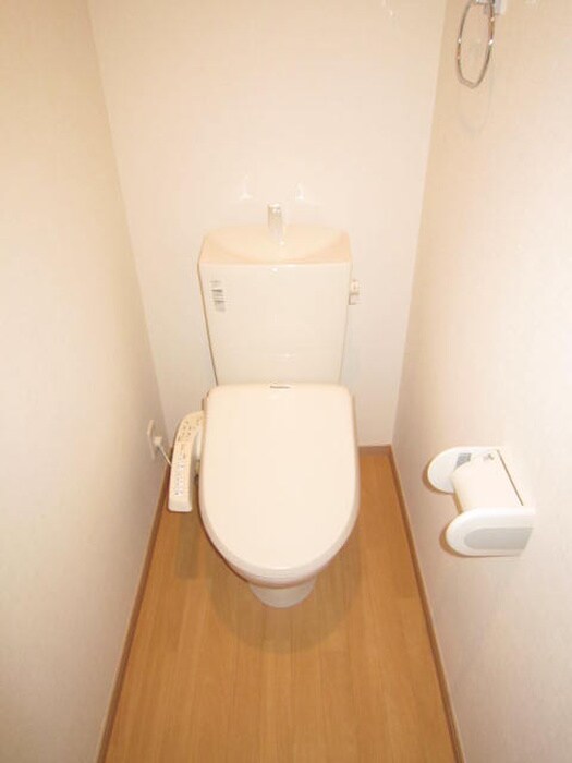 物件内観写真13　(トイレ)