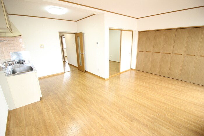 物件内観写真9　(居室)