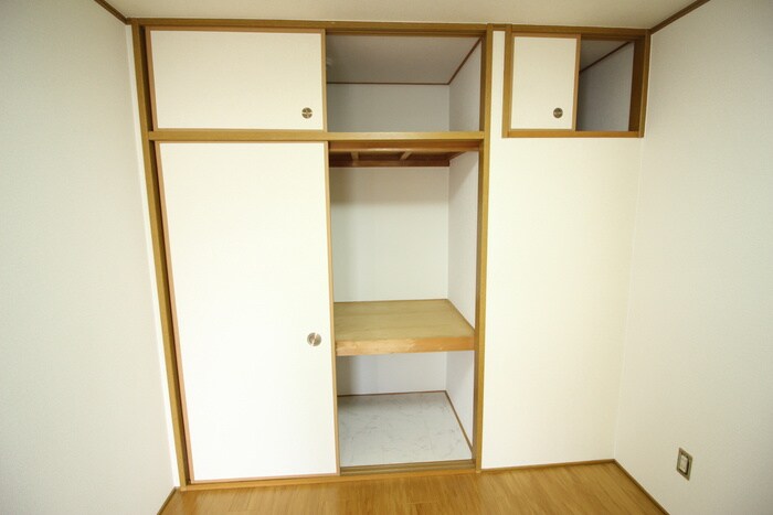 物件内観写真13　(収納)