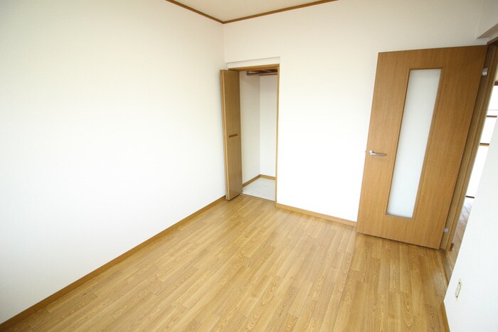 物件内観写真15　(居室)