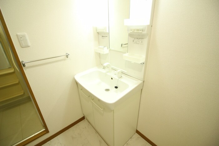 物件内観写真18　(洗面)