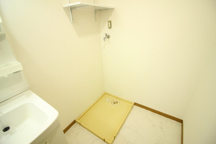 物件内観写真19　(洗濯機置場)