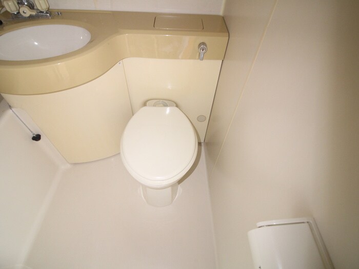 物件内観写真12　(トイレ)