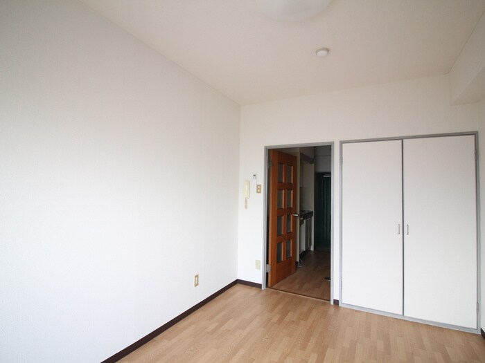 物件内観写真13　(居室)