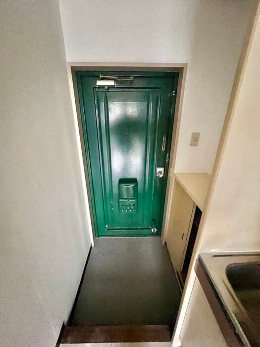 物件内観写真14　(玄関)